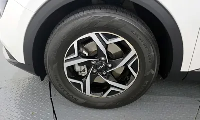 Kia Sportage 2023, 102118 км, за 12781.45 USD