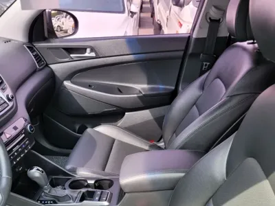 Hyundai Tucson 2016, 197561 км, за 7166.13 USD - фото 12