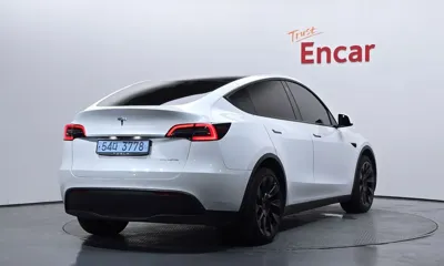 Tesla Model Y 2021, 44824 км, за 25287.65 USD