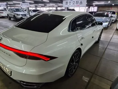 Hyundai Grandeur 2020, 150407 км, за 11068.41 USD - фото 6