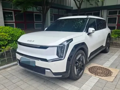 Kia EV9 · 2024 год