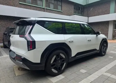 Kia EV9 2024, 68000 км, за 22817.39 USD