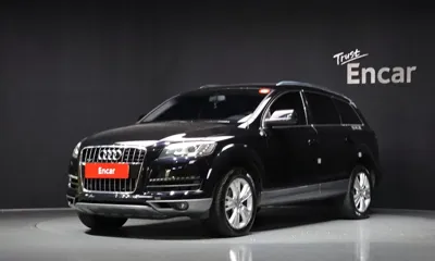 Audi Q7 · 2015 год