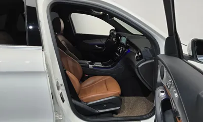 Mercedes-Benz GLC-Class 2021, 127551 км, за 22909.28 USD - фото 11