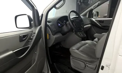 Hyundai Starex 2019, 75821 км, за 12052.12 USD - фото 10