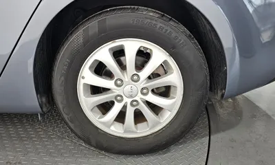 Kia K3 2015, 121013 км, за 3643.17 USD