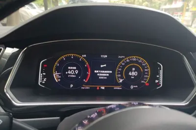 Volkswagen Tiguan L 2021, 60000 км, за 14632 USD - фото 11