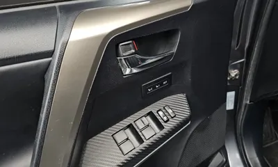 Toyota RAV4 2015, 74627 км, за 10742.68 USD - фото 17