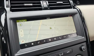 Land Rover Discovery 2019, 84113 км, за 18167.6 USD - фото 15