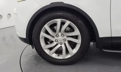 Land Rover Discovery 2017, 151836 км, за 14469.77 USD