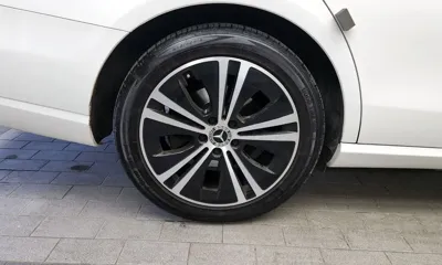 Mercedes-Benz E-Class 2022, 81863 км, за 21076.97 USD