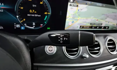Mercedes-Benz E-Class 2022, 81863 км, за 21076.97 USD - фото 9