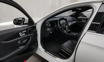 Mercedes-Benz E-Class 2022, 81863 км, за 21076.97 USD - фото 10