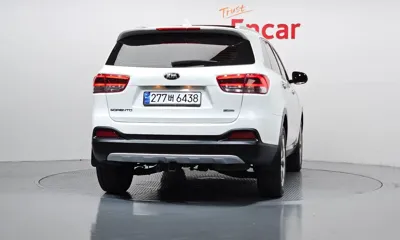 Kia Sorento 2016, 157507 км, за 7811.47 USD