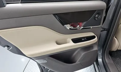 Lincoln Corsair 2022, 40633 км, за 17526.59 USD - фото 25