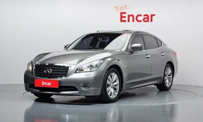 Infiniti M · 2011 год