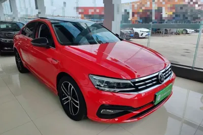 Volkswagen Lamando 2019, 67600 км, за 10111 USD