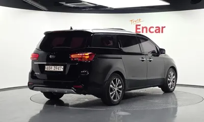 Kia Canival 2019, 114111 км, за 8993.04 USD