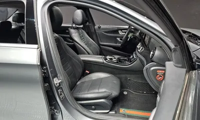 Mercedes-Benz E-Class 2018, 129608 км, за 9946.04 USD - фото 10