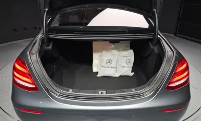 Mercedes-Benz E-Class 2018, 129608 км, за 9946.04 USD - фото 20
