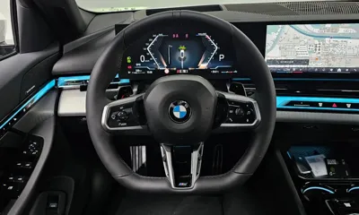 BMW 5-Series 2026, 6362 км, за 45544.72 USD - фото 13