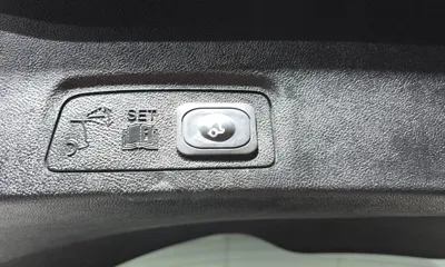 Lincoln MKC 2018, 50765 км, за 9839.83 USD - фото 18
