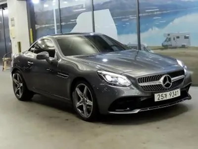 Mercedes-Benz SLC-Class · 2017 год