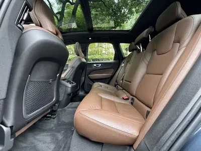 Volvo XC60 2022, 73000 км, за 22071.38 USD - фото 10