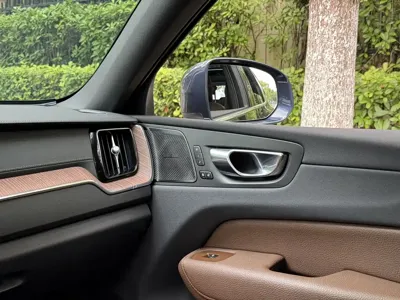 Volvo XC60 2022, 73000 км, за 22071.38 USD - фото 11