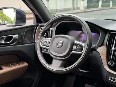 Volvo XC60 2022, 73000 км, за 22071.38 USD - фото 13