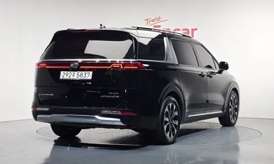 Kia Canival 2021, 205027 км, за 12913.9 USD