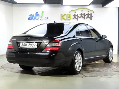 Mercedes-Benz S-Class 2007, 171018 км, за 3216.49 USD