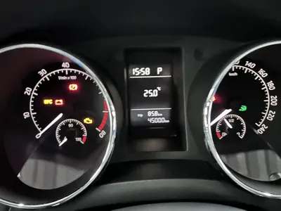 Skoda Yeti 2019, 45000 км, за 6444.84 USD - фото 13