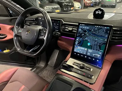 Nio EC6 2022, 72000 км, за 13816.68 USD - фото 17