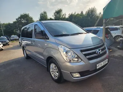 Hyundai Starex 2017, 149319 км, за 6449.51 USD