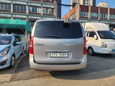 Hyundai Starex 2017, 149319 км, за 6449.51 USD