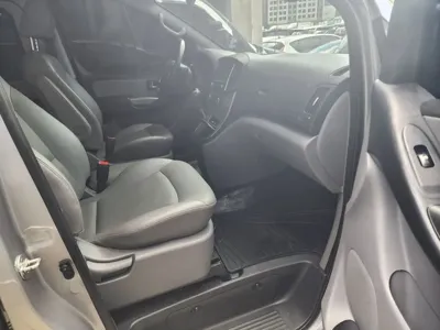 Hyundai Starex 2017, 149319 км, за 6440.29 USD - фото 17