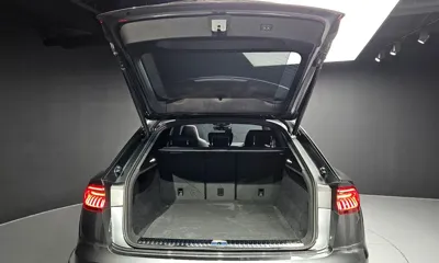 Audi Q8 2020, 98508 км, за 35423.57 USD - фото 20