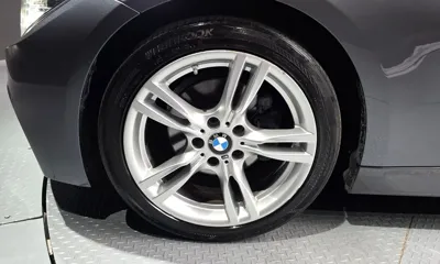 BMW 3-Series 2018, 161042 км, за 11051.16 USD