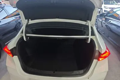 Buick Verano 2022, 25400 км, за 9957 USD - фото 22