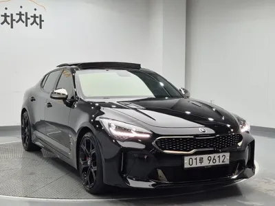 Kia Stinger 2018, 139669 км, за 9051.24 USD