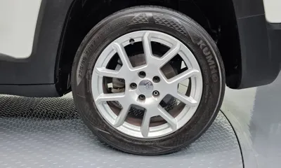 Jeep Renegade 2021, 79618 км, за 8790.78 USD - фото 21