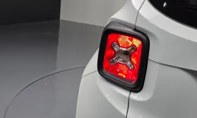Jeep Renegade 2021, 79618 км, за 8790.78 USD - фото 23