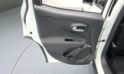 Jeep Renegade 2021, 79618 км, за 8790.78 USD - фото 25