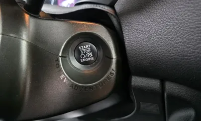 Jeep Renegade 2021, 79618 км, за 8790.78 USD - фото 29