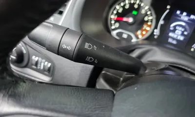Jeep Renegade 2021, 79618 км, за 8790.78 USD - фото 31