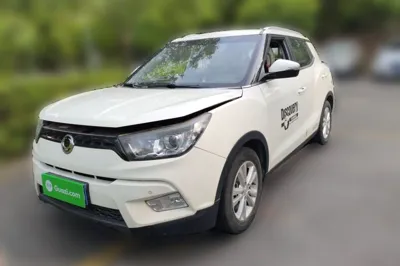SsangYong Tivolan · 2015 год