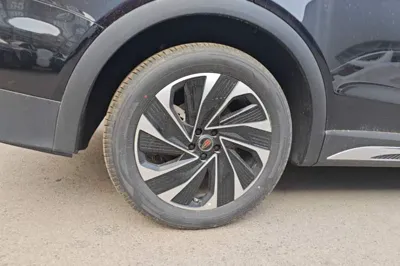 Hongqi HS7 PHEV 2025, 100 км, за 29890 USD - фото 16