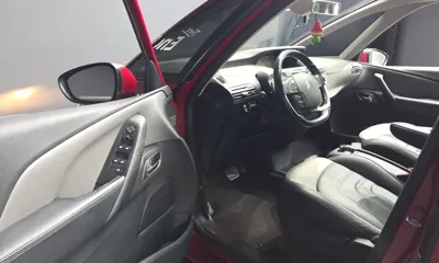 Citroen-DS C4 Picasso 2015, 66558 км, за 4693.29 USD - фото 10