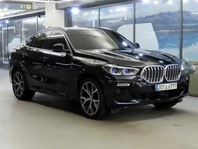 BMW X6 · 2021 год
